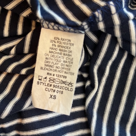 JOLIE navy/white striped long sleeve top, open shoulder, heart patch size XS - Picture 7 of 7